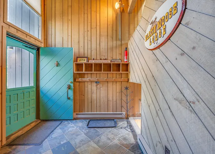 All-Season Conway Condo With Gas Grill!